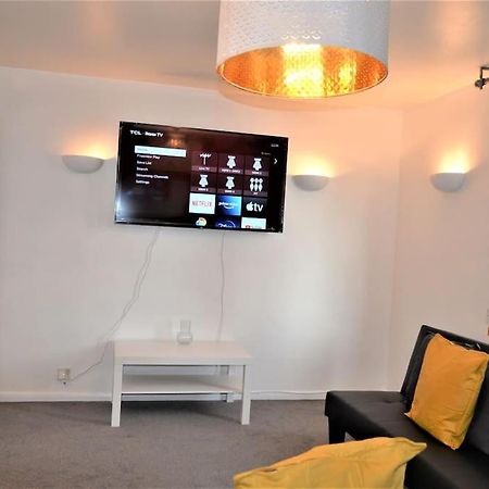 London Zone 2, 2 Bedroom House Exterior photo